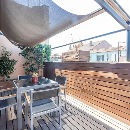 - 3 Bedroom Penthouse With Large Terrace 아파트 *